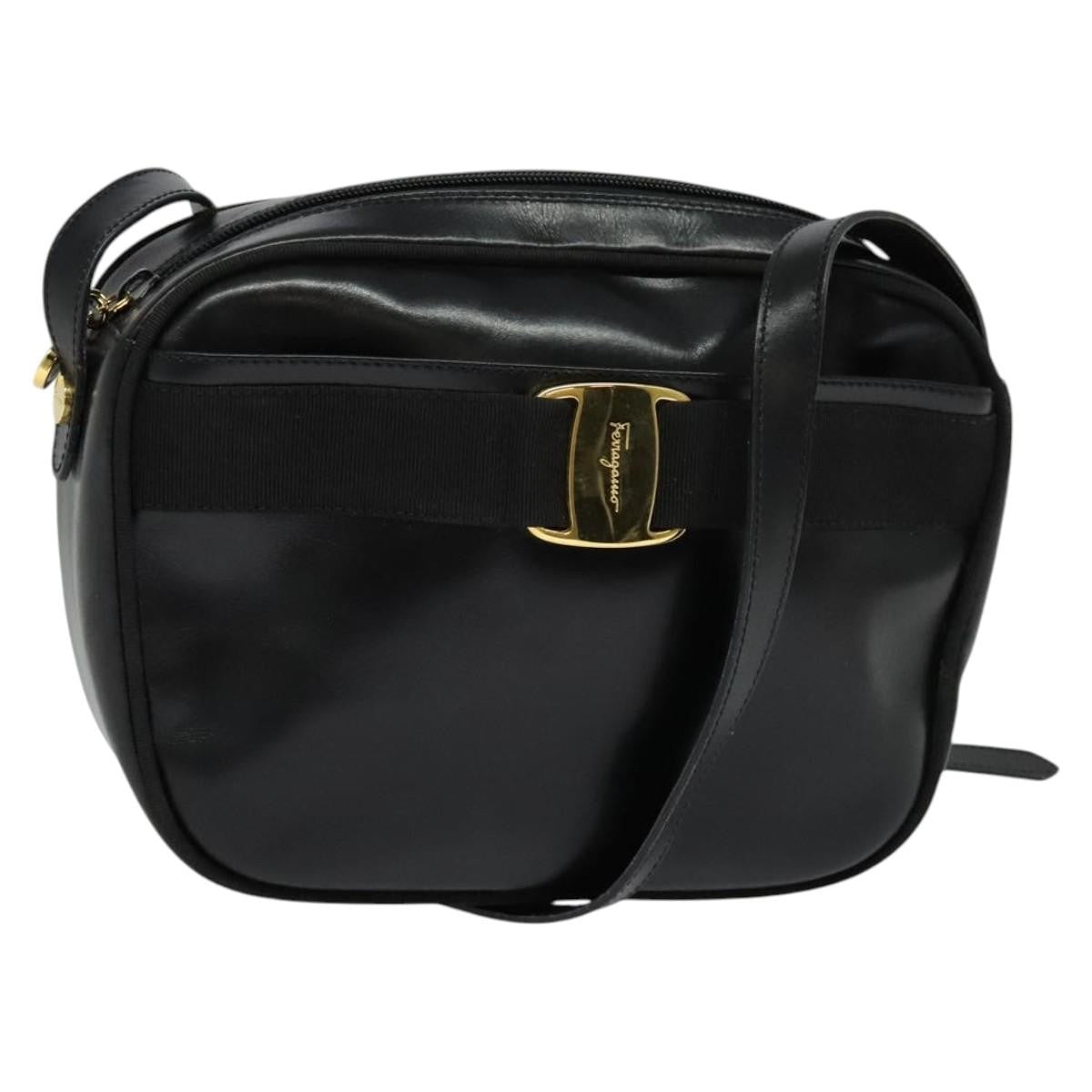 Salvatore Ferragamo Vara Bow Camera Shoulder Bag Leather Black Leather Shoulder Bag Bag (Pre-Owned)