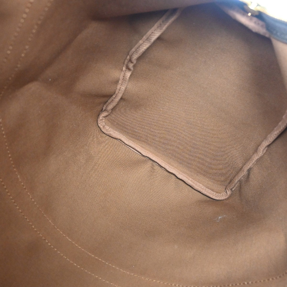 Louis Vuitton Keepall Bag Monogram Canvas Brown Canvas Travel Bag Bag (Pre-Owned)