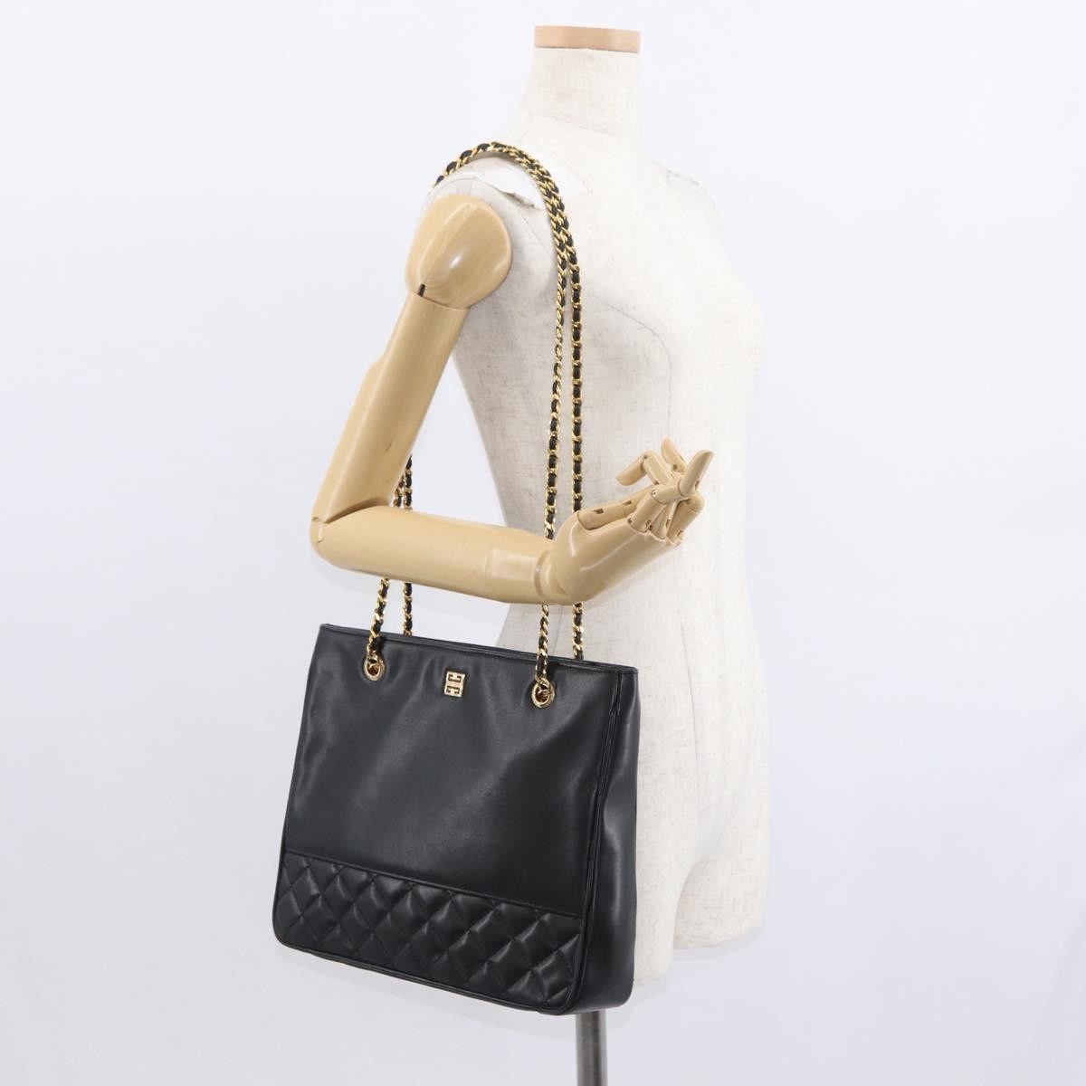 Givenchy Vintage 4G Shoulder Bag Leather Black Leather Shoulder Bag Bag (Pre-Owned)