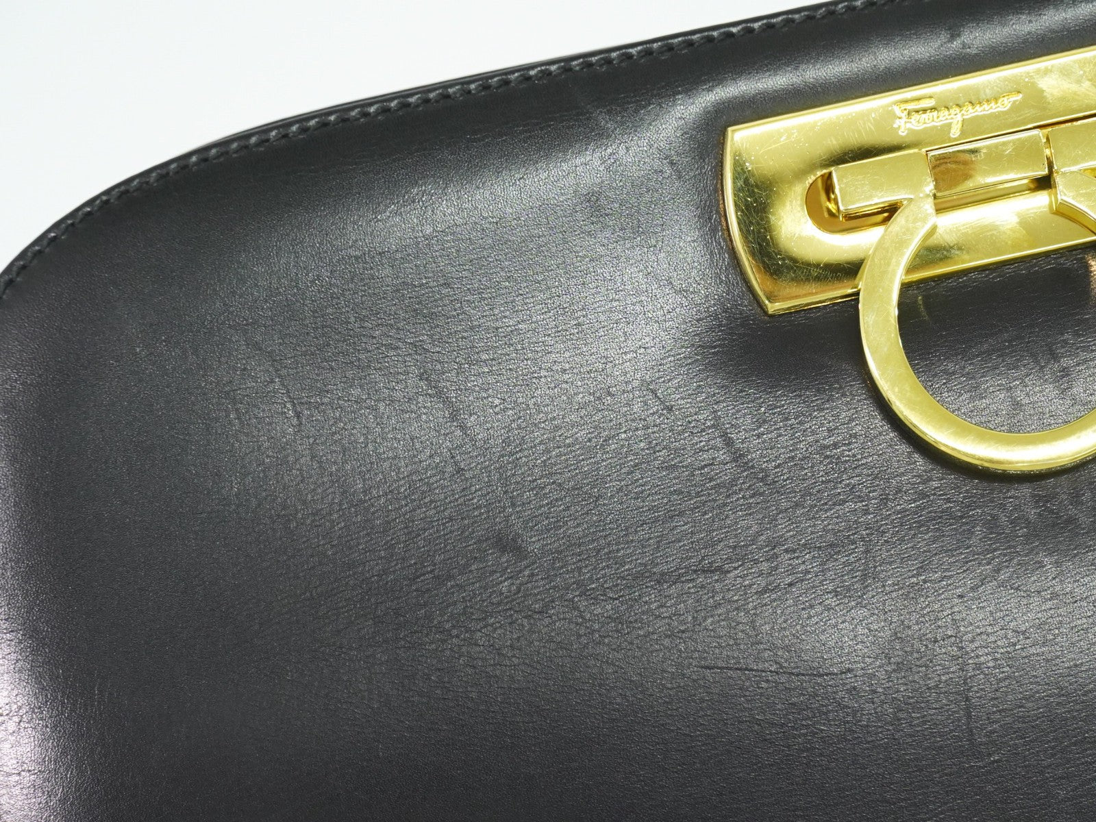 Salvatore Ferragamo Vintage Gancini Chain Shoulder Bag Leather Black Leather Shoulder Bag Bag (Pre-Owned)