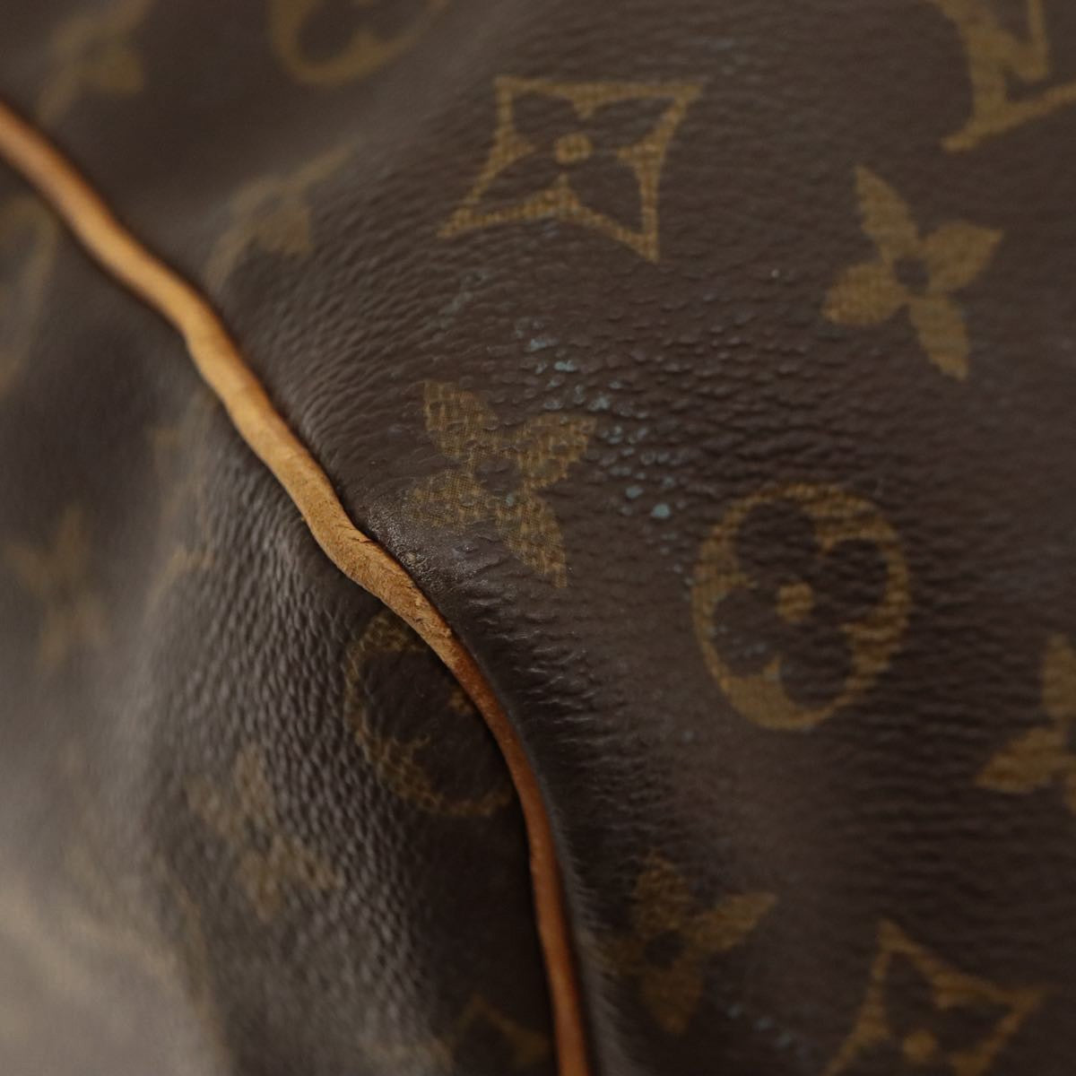 Louis Vuitton Keepall Bag Monogram Canvas Brown Canvas Travel Bag Bag (Pre-Owned)
