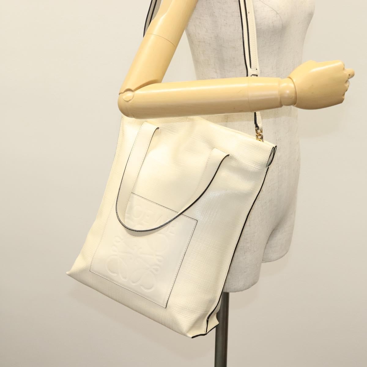 Loewe Shopper Tote Leather Ecru Leather Tote Bag Bag (Pre-Owned)