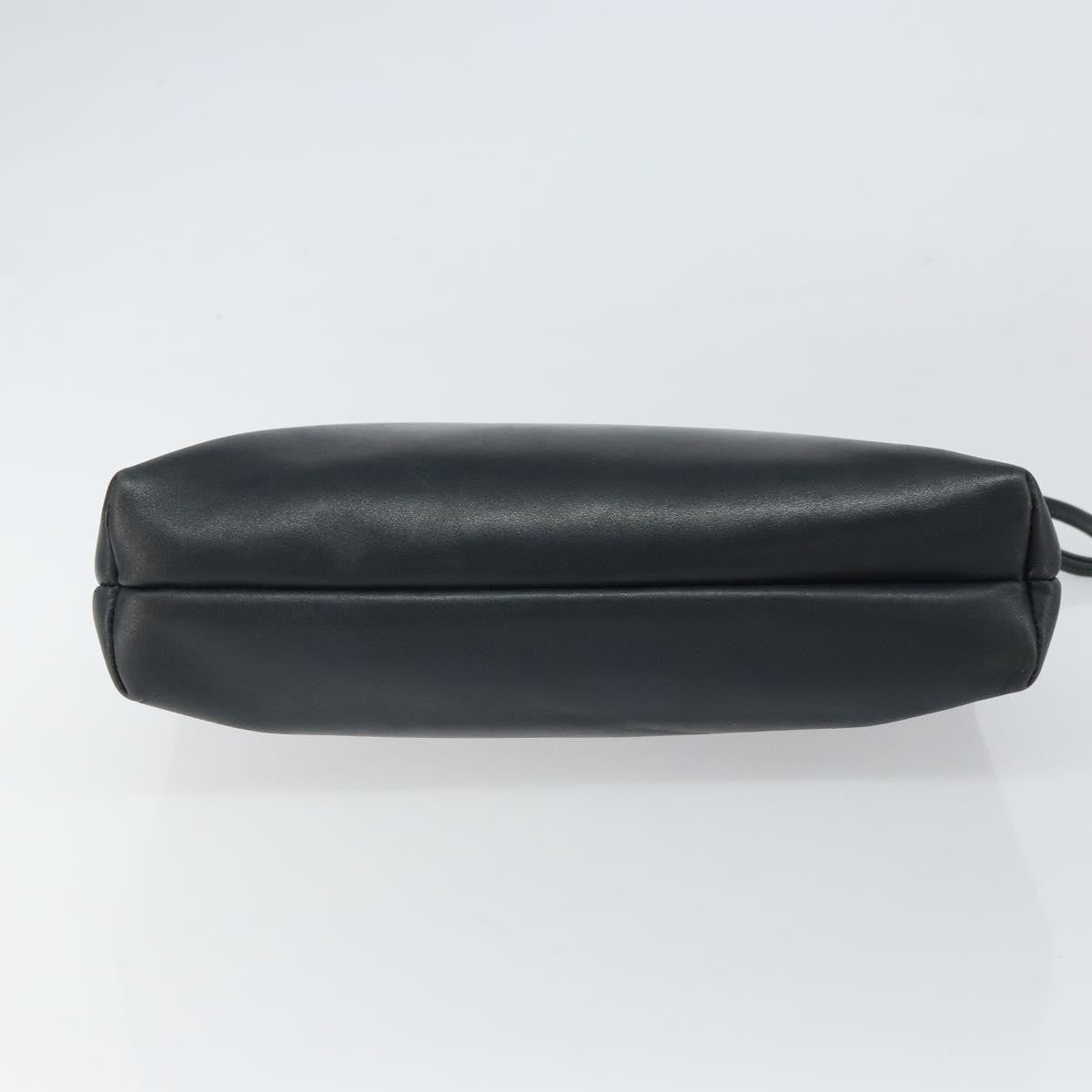 Salvatore Ferragamo Vintage Shoulder Bag Leather Black Leather Shoulder Bag Bag (Pre-Owned)