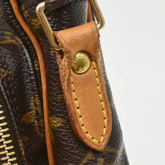 Louis Vuitton Amazone Monogram Canvas Brown Canvas Shoulder Bag Bag (Pre-Owned)