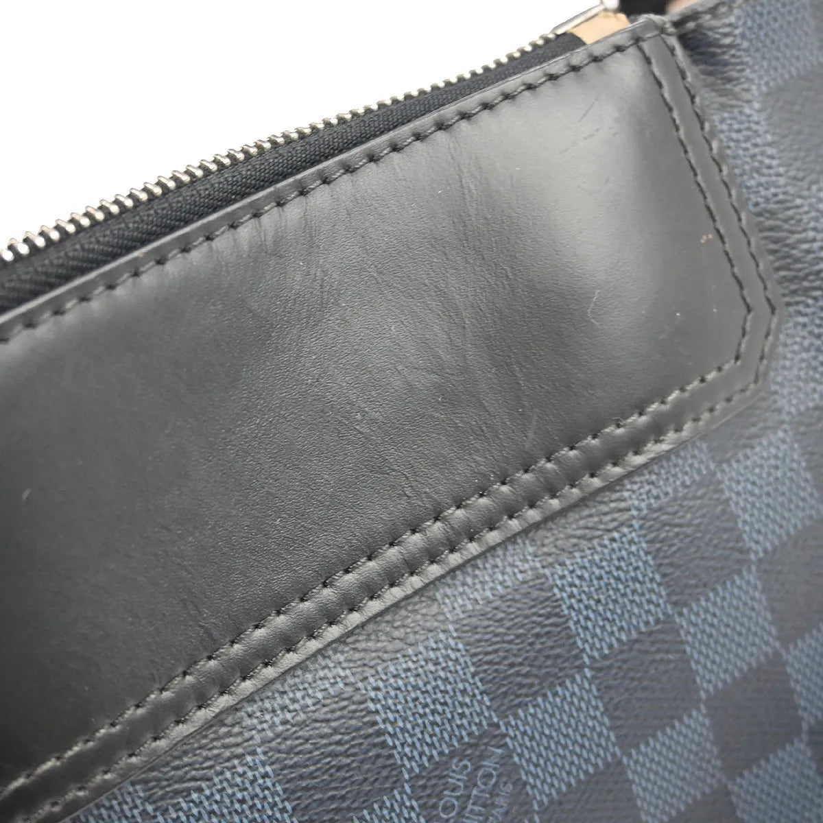 Louis Vuitton Greenwich Messenger Damier Cobalt Black Canvas Shoulder Bag Bag (Pre-Owned)
