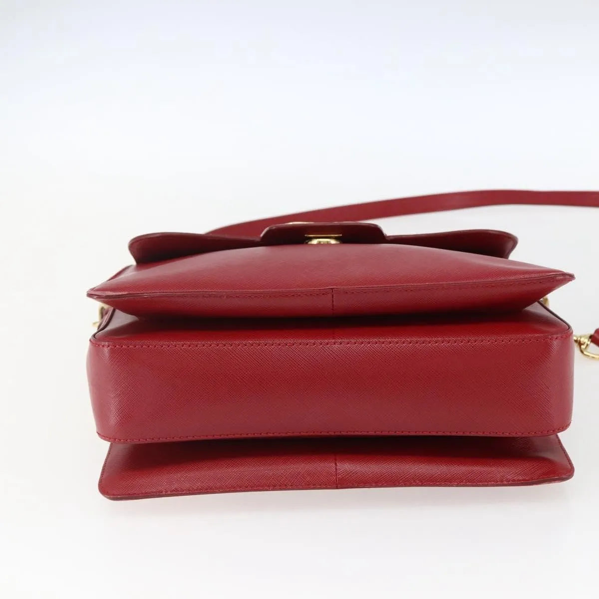Salvatore Ferragamo Gancini Leather Red Leather Handbag (Pre-Owned)