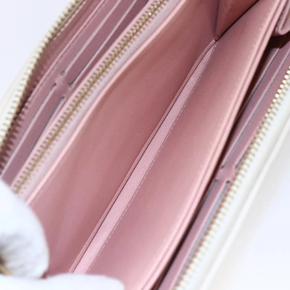 Louis Vuitton Coussin Zippy Monogram Embossed Lambskin Pink Canvas Wallets Accessory (Pre-Owned)