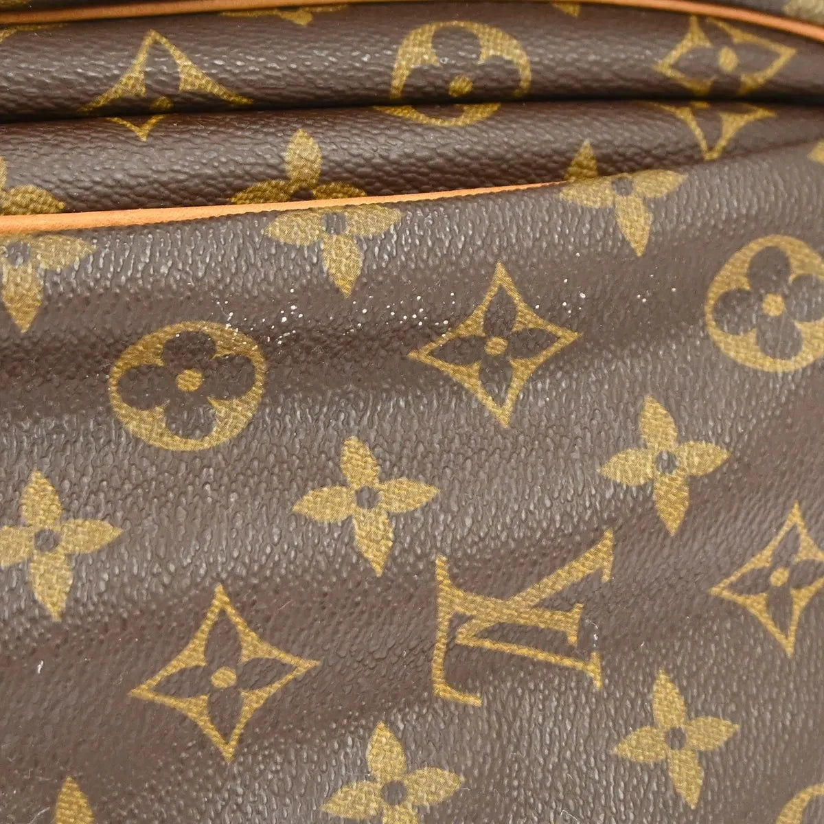Louis Vuitton Saumur Monogram Brown Canvas Shoulder Bag Bag (Pre-Owned)