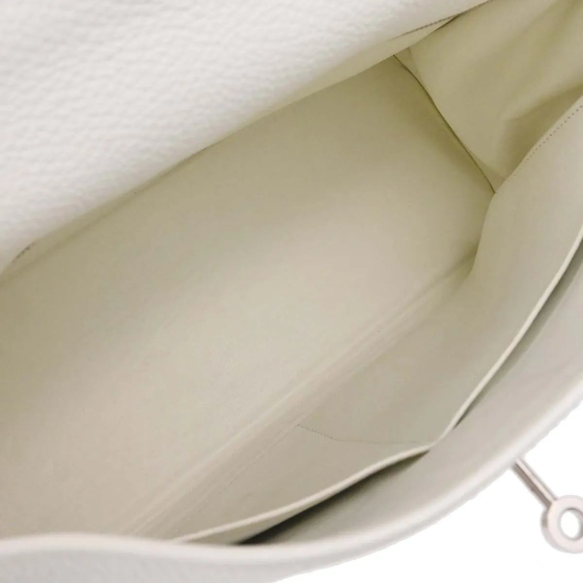 Hermes Kelly Retourne Clémence Taurillon White Leather Handbag (Pre-Owned)