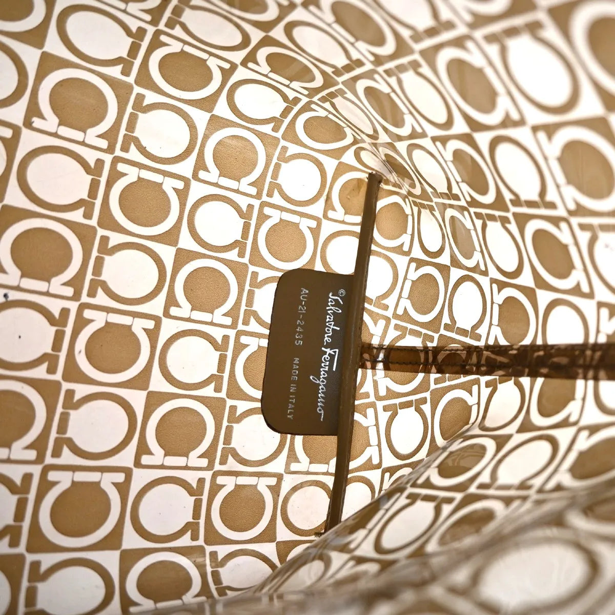Salvatore Ferragamo Gancini Vinyl Brown Plastic Shoulder Bag Bag (Pre-Owned)
