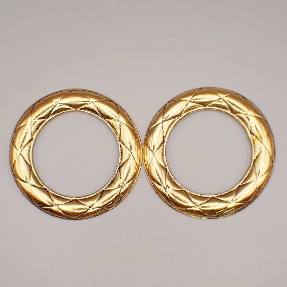Chanel Vintage Cc Round Drop Clip-On Metal Gold Gold_Plated Earrings Jewelry (Pre-Owned)