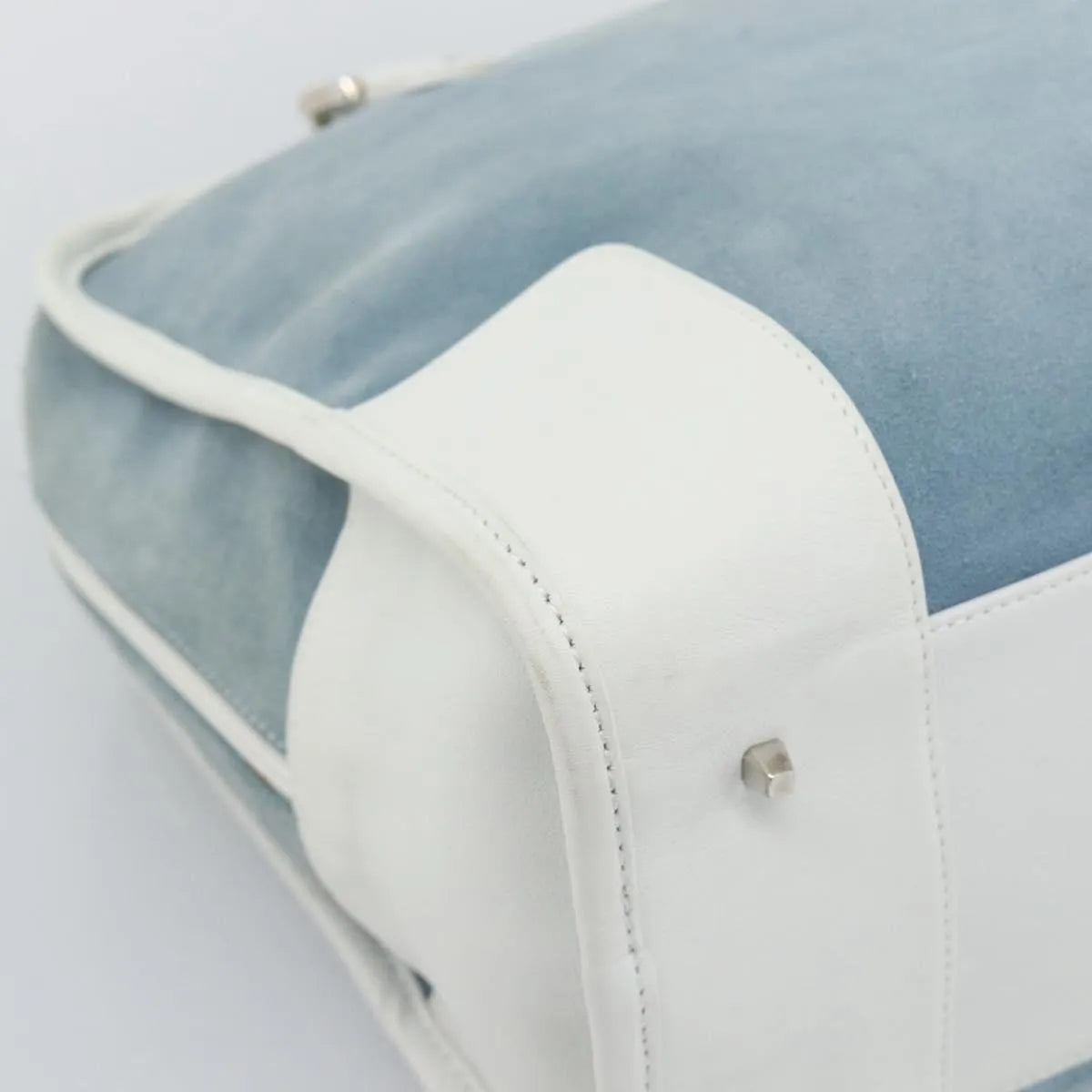 Loewe Amazona Suede Blue Suede Handbag (Pre-Owned)