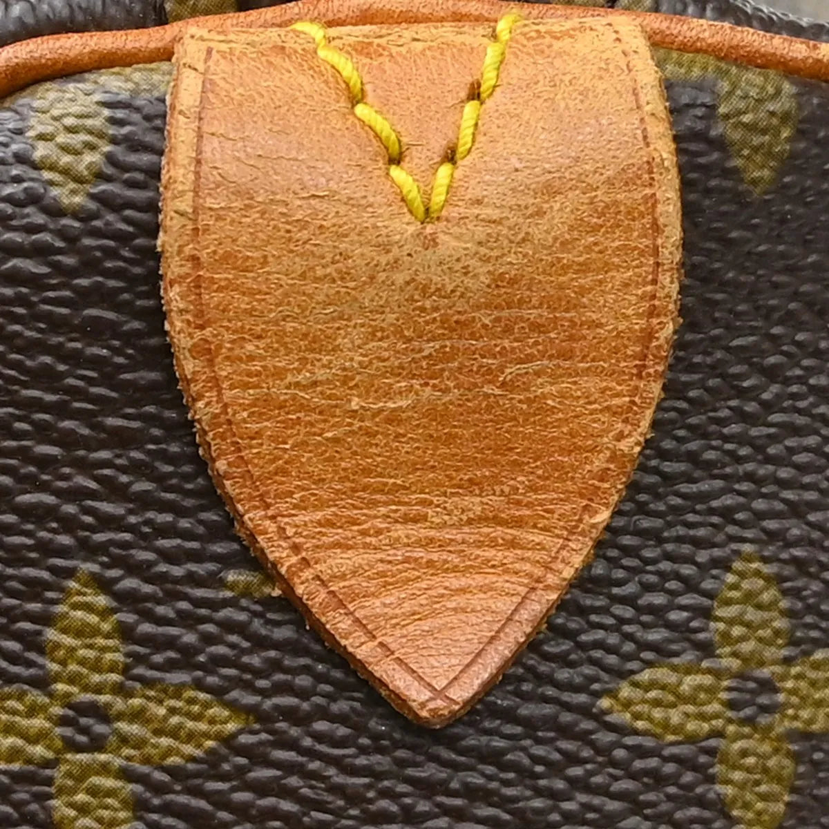 Louis Vuitton Keepall Monogram Canvas Brown Canvas Travel Bag Bag (Pre-Owned)
