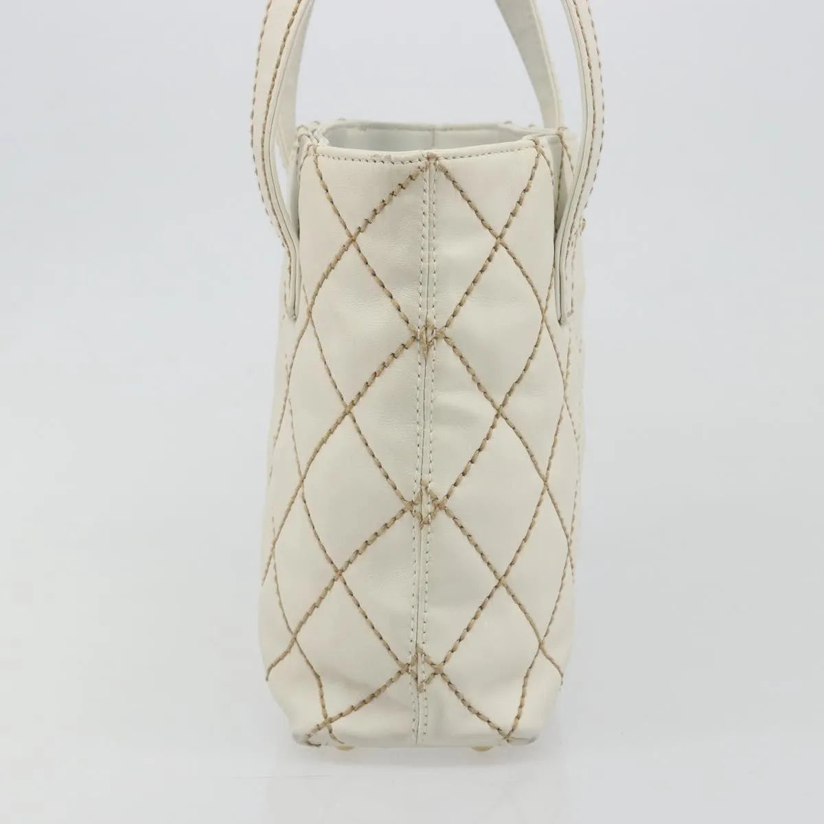 Chanel Surpique Tote Quilted Leather White Leather Tote Bag Bag (Pre-Owned)