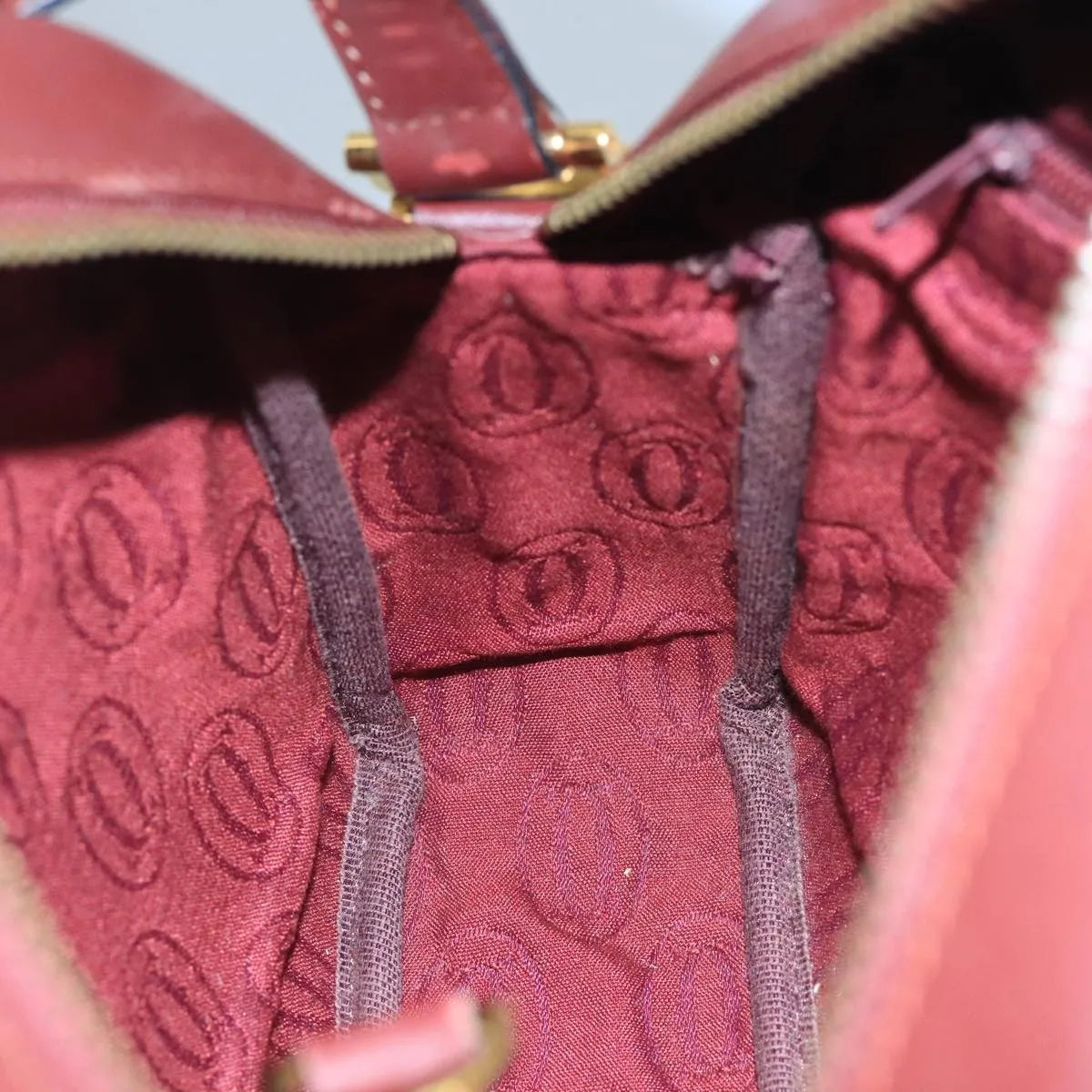 Cartier Must De Cartier Leather Burgundy Leather Shoulder Bag Bag (Pre-Owned)
