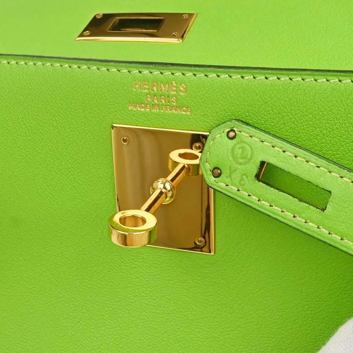 Hermes Kelly Sellier Gullliver Green Calfskin Handbag (Pre-Owned)
