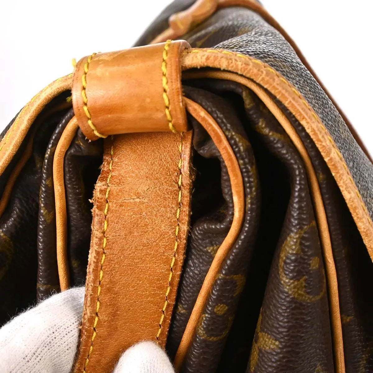 Louis Vuitton Saumur Monogram Canvas Brown Canvas Shoulder Bag Bag (Pre-Owned)