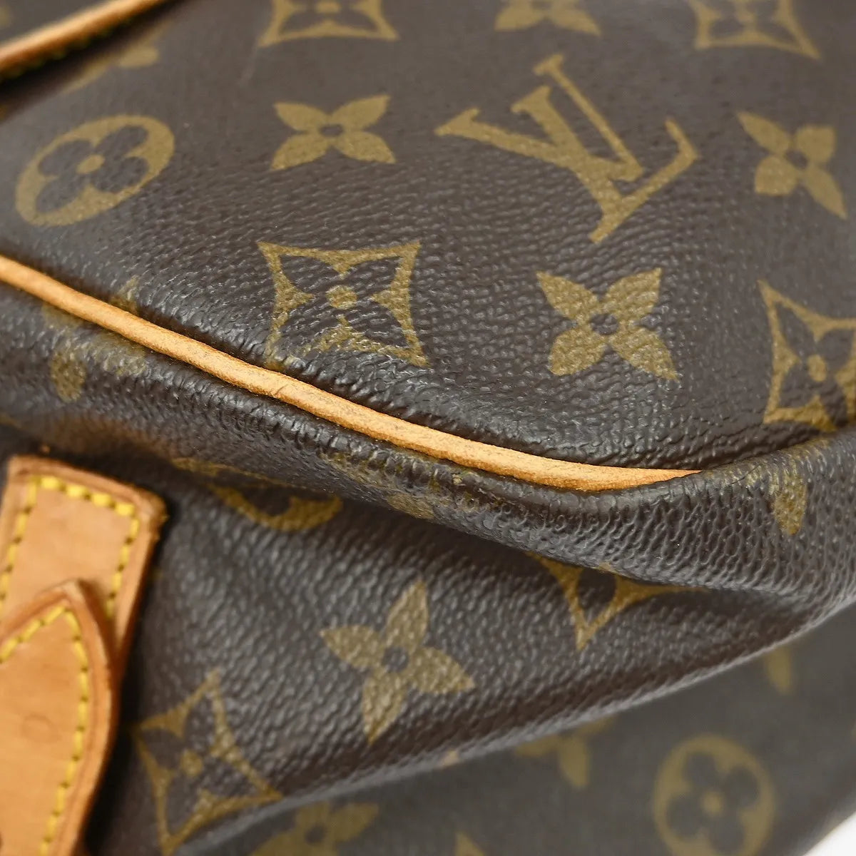 Louis Vuitton Saumur Monogram Canvas Brown Canvas Shoulder Bag Bag (Pre-Owned)