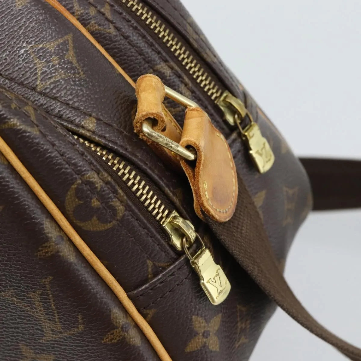Louis Vuitton Reporter Monogram Brown Canvas Shoulder Bag Bag (Pre-Owned)