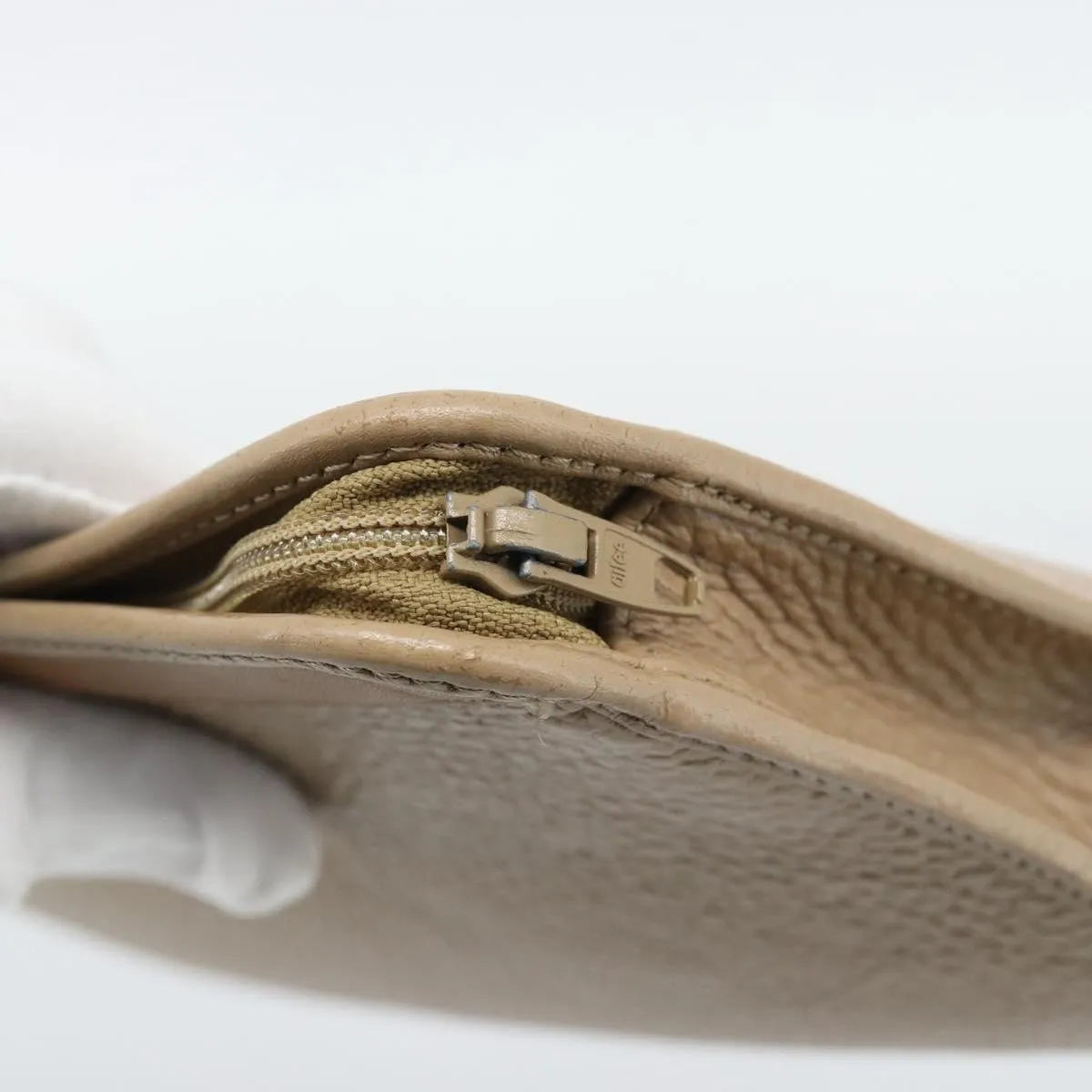 Christian Dior Vintage Zip Pochette Leather Beige Leather Clutche & Pouche Bag (Pre-Owned)