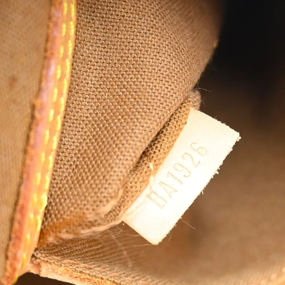 Louis Vuitton Alma Monogram Brown Canvas Handbag (Pre-Owned)