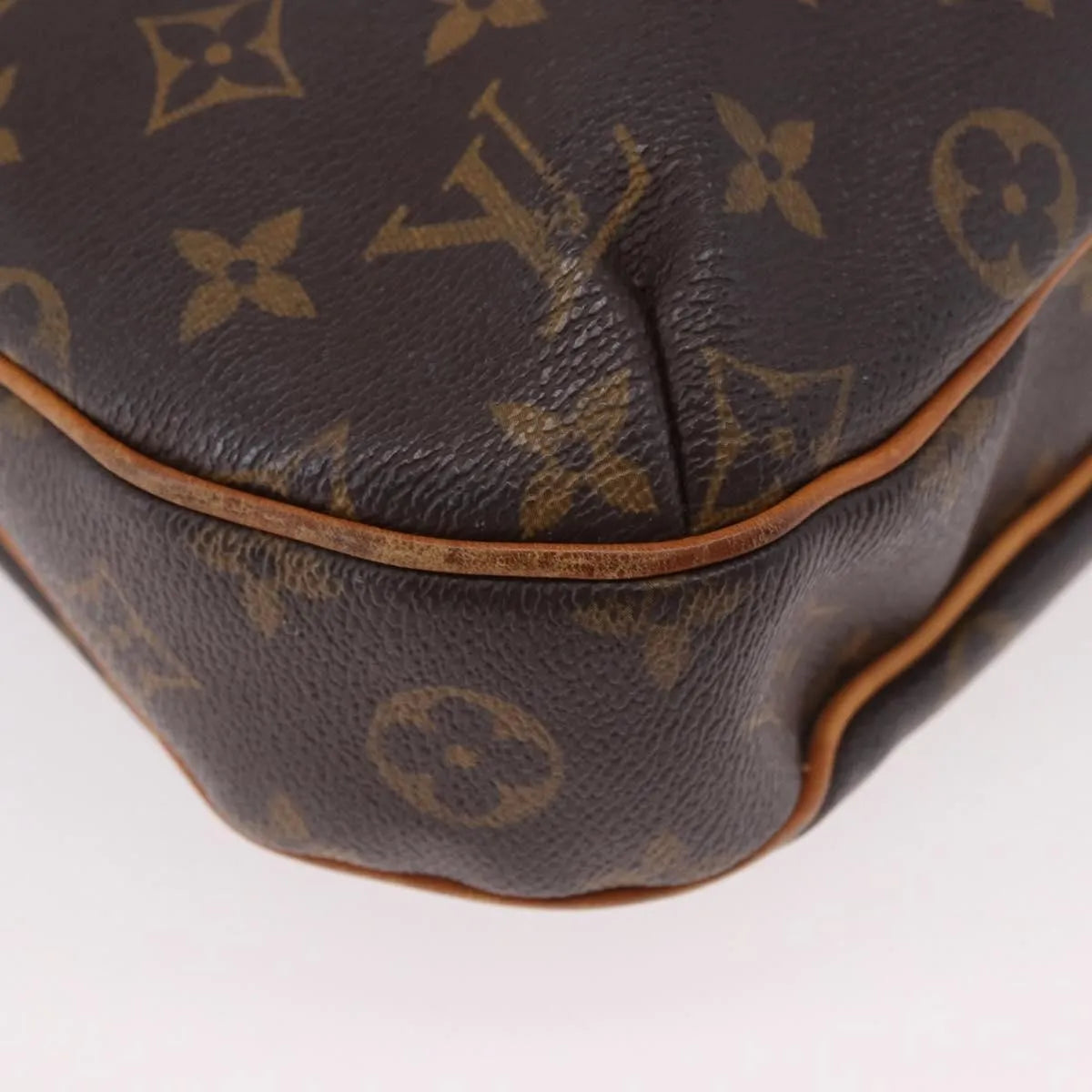 Louis Vuitton Odeon Monogram Canvas Brown Canvas Shoulder Bag Bag (Pre-Owned)