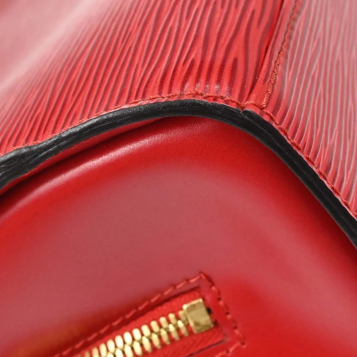 Louis Vuitton Pont Neuf Epi Red Leather Handbag (Pre-Owned)