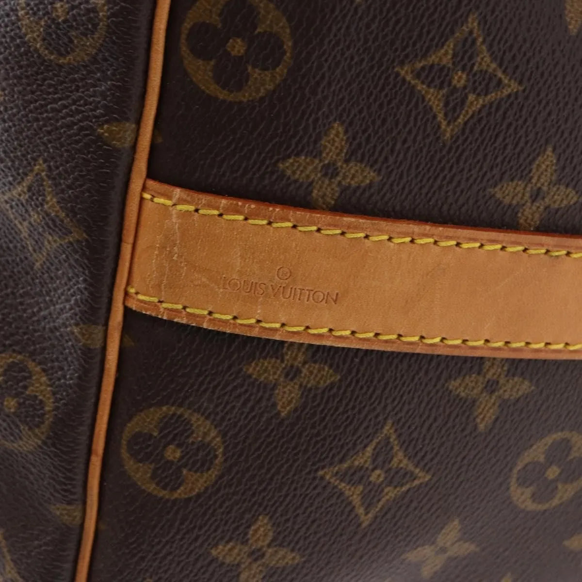 Louis Vuitton Keepall Bandoulière Monogram Brown Canvas Travel Bag Bag (Pre-Owned)