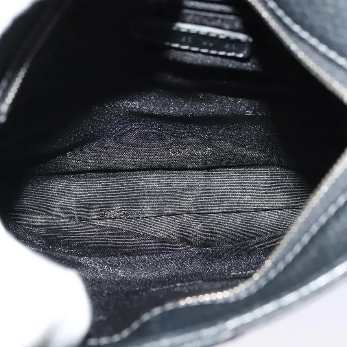 Loewe Vintage Leather Black Leather Shoulder Bag Bag (Pre-Owned)