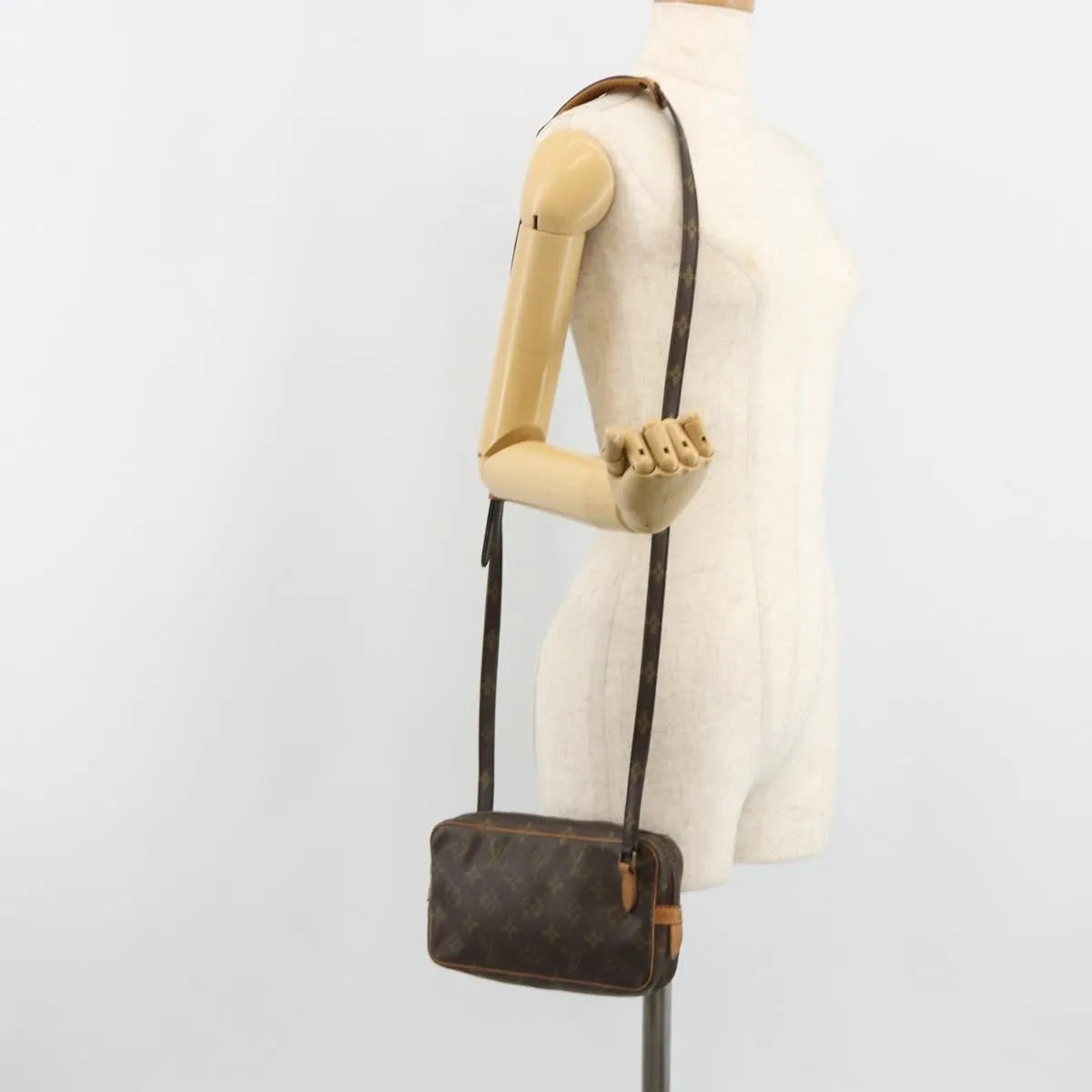 Louis Vuitton Pochette Marly Bandouliere Monogram Canvas Brown Canvas Shoulder Bag Bag (Pre-Owned)