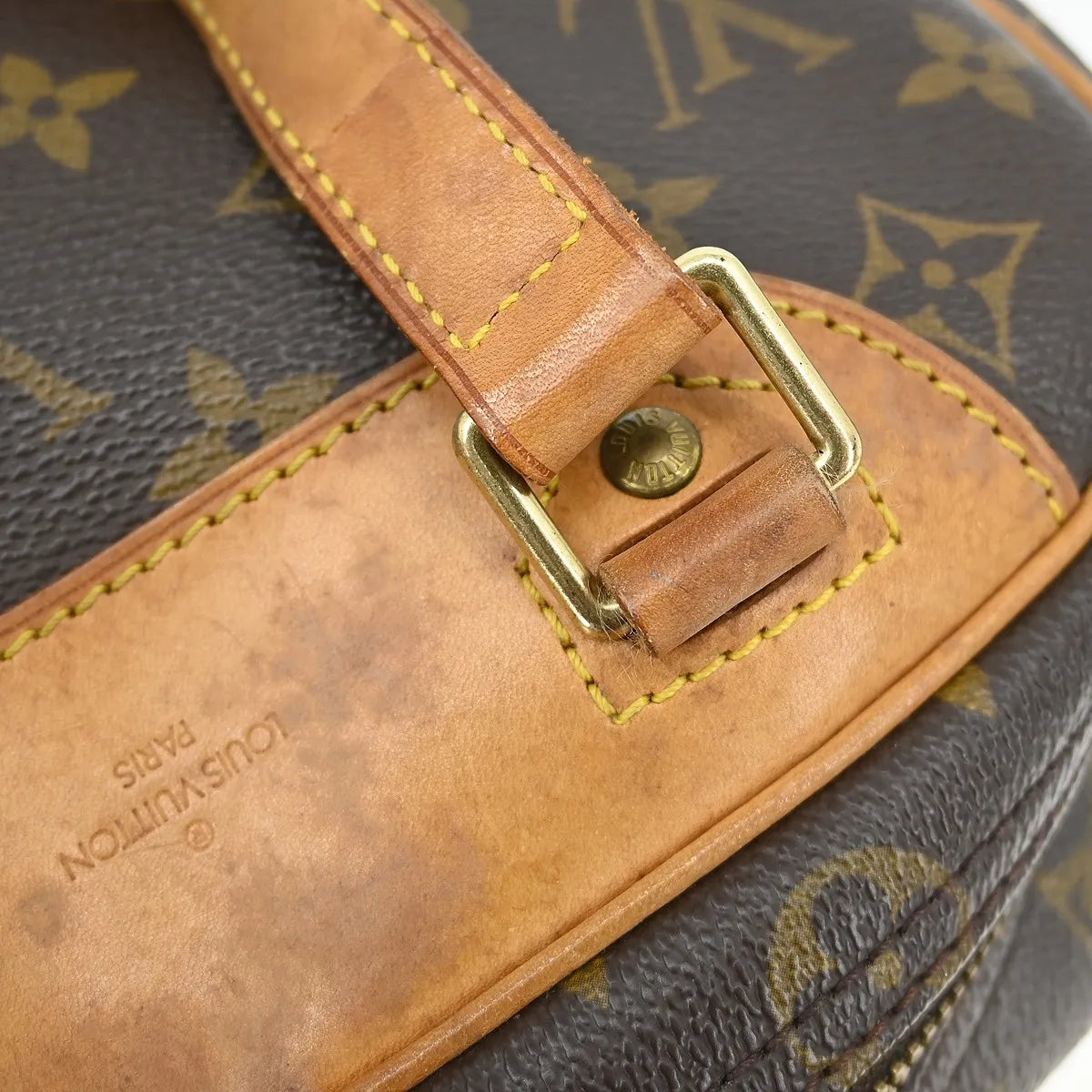 Louis Vuitton Excursion Monogram Canvas Brown Canvas Handbag (Pre-Owned)