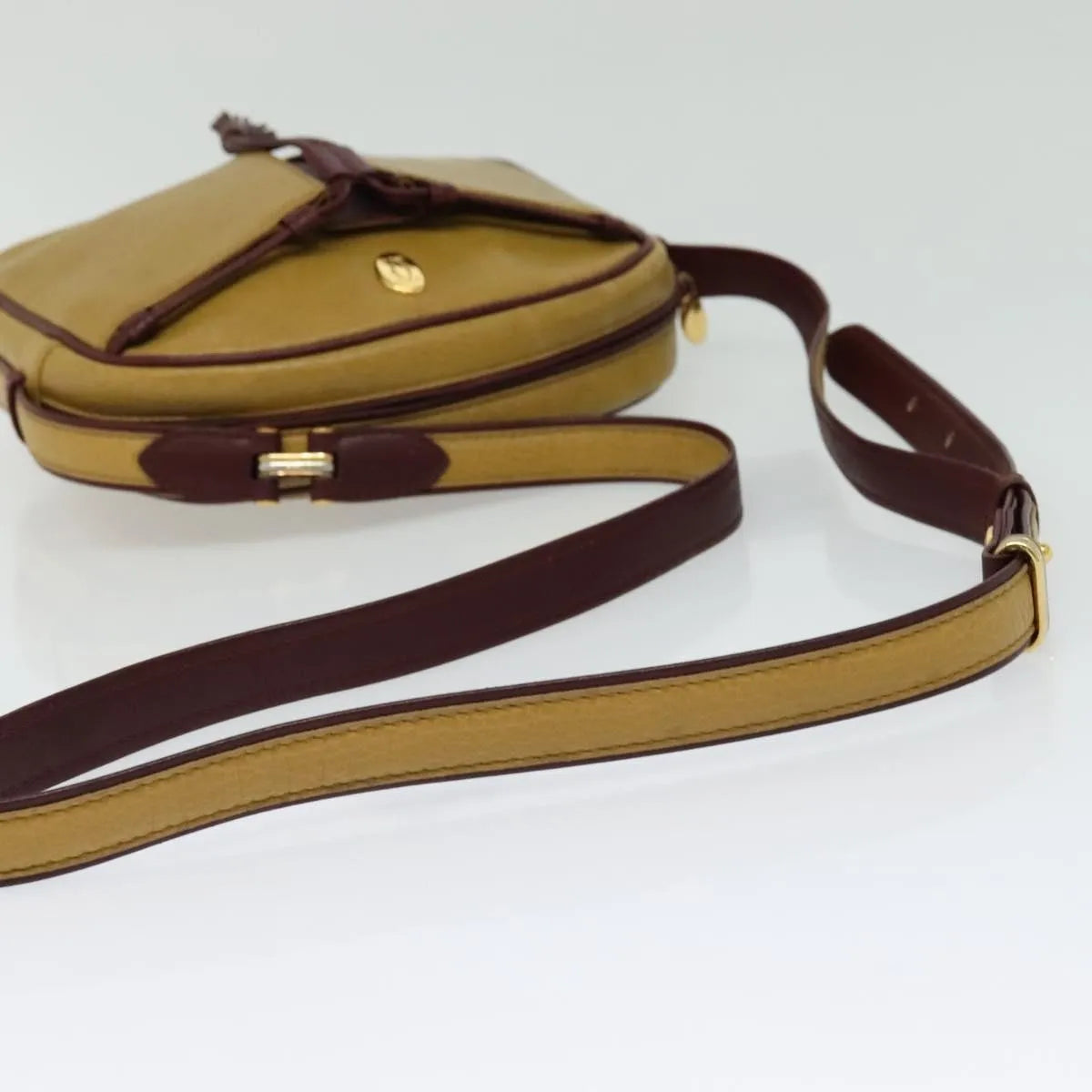 Cartier Tasseled Must De Cartier Leather Beige Leather Shoulder Bag Bag (Pre-Owned)