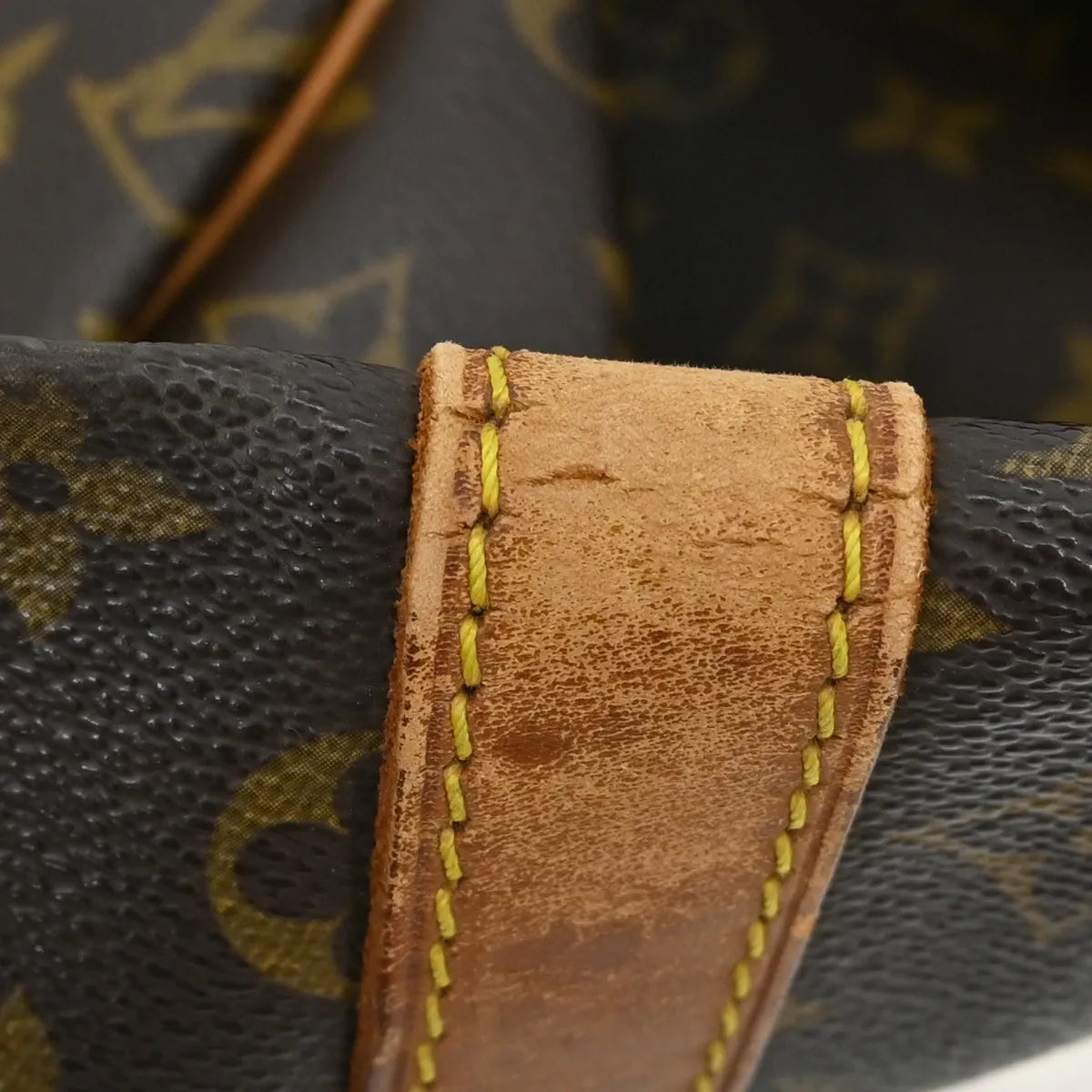 Louis Vuitton Keepall Monogram Canvas Brown Canvas Travel Bag Bag (Pre-Owned)