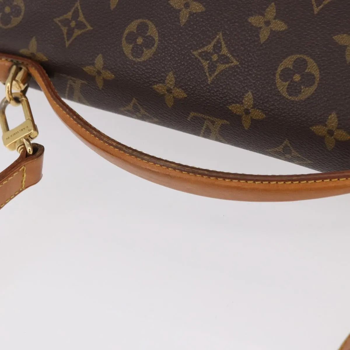 Louis Vuitton Beverly Monogram Canvas Brown Canvas Handbag (Pre-Owned)