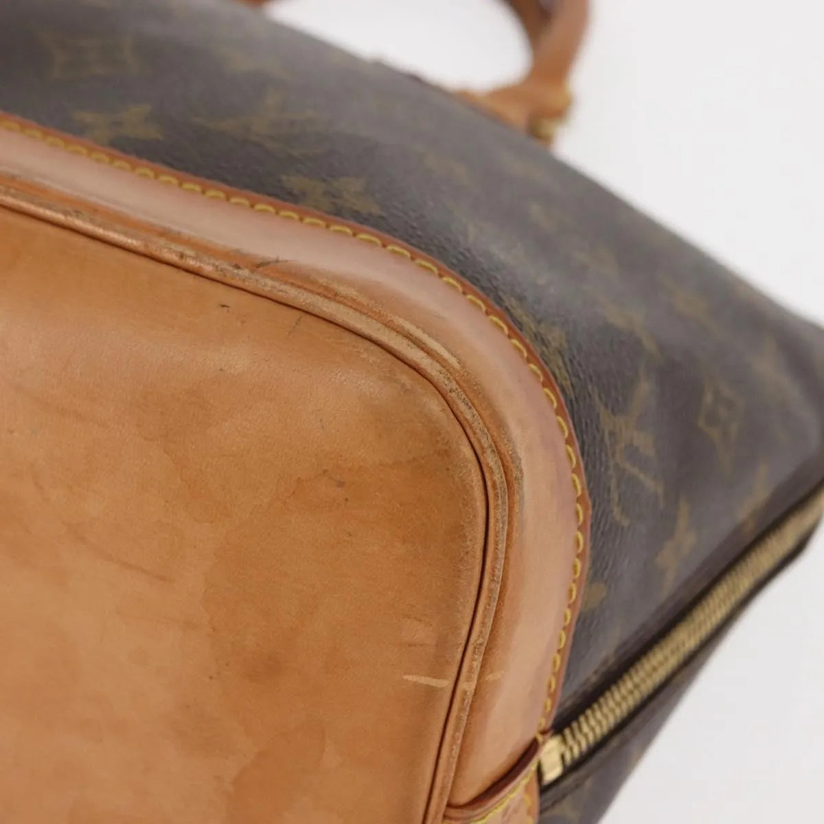 Louis Vuitton Alma Monogram Canvas Brown Canvas Handbag (Pre-Owned)