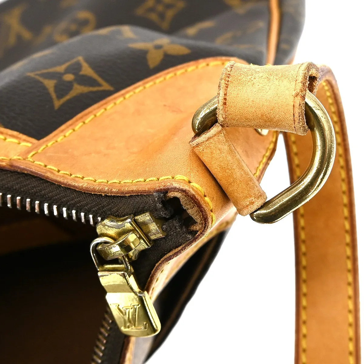 Louis Vuitton Odeon Monogram Canvas Brown Canvas Shoulder Bag Bag (Pre-Owned)