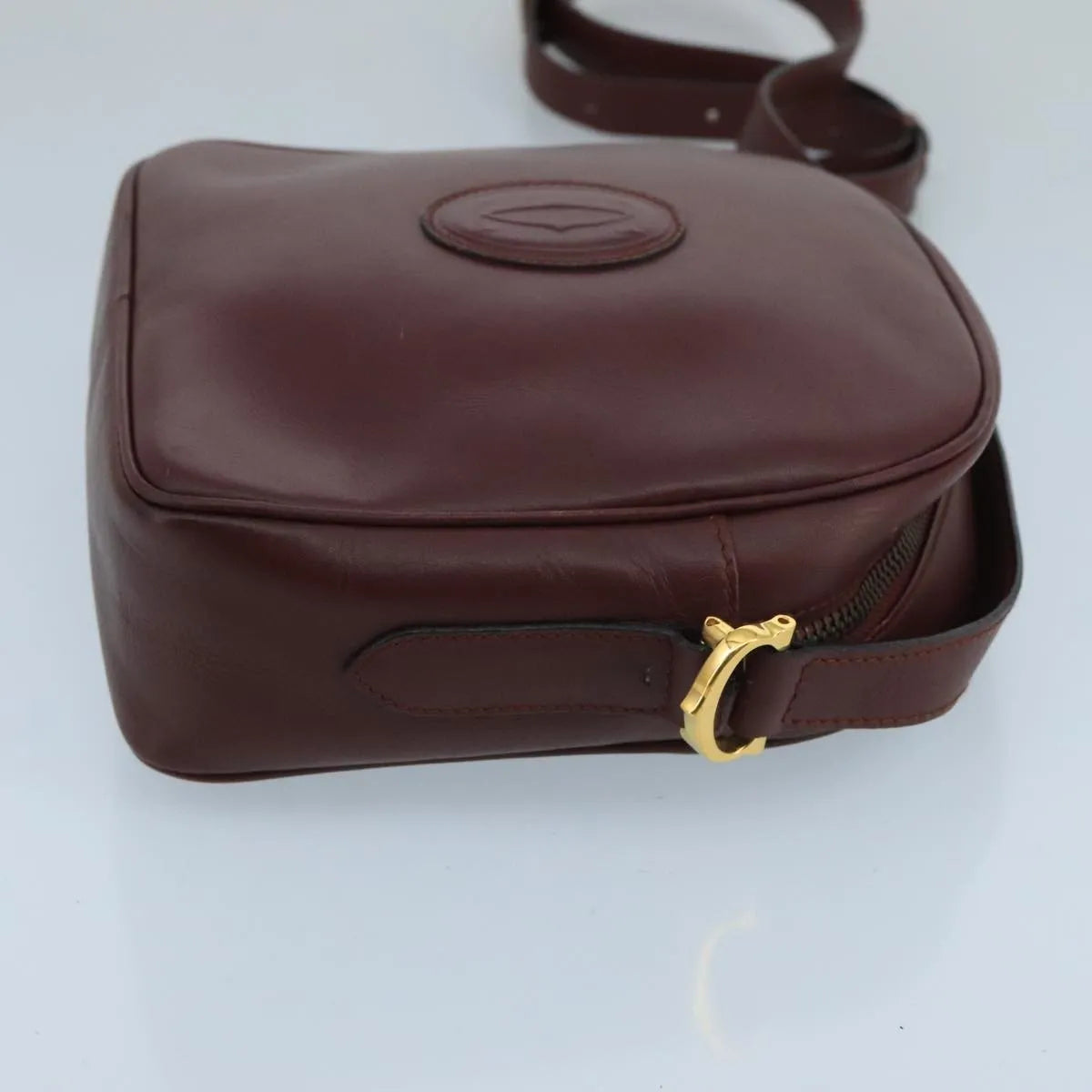 Cartier Must De Cartier Leather Burgundy Leather Shoulder Bag Bag (Pre-Owned)