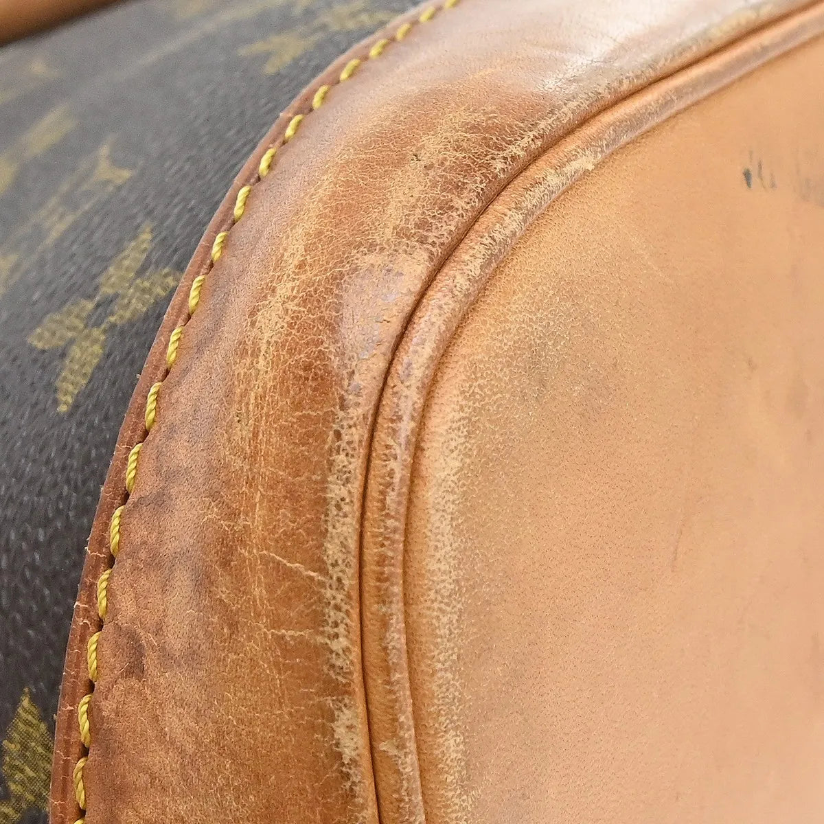 Louis Vuitton Alma Monogram Canvas Brown Canvas Handbag (Pre-Owned)