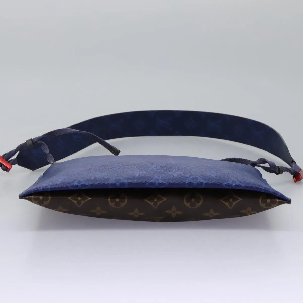 Louis Vuitton Outdoor Limited Edition Monogram Pacific Canvas Blue Canvas Shoulder Bag Bag (Pre-Owned)
