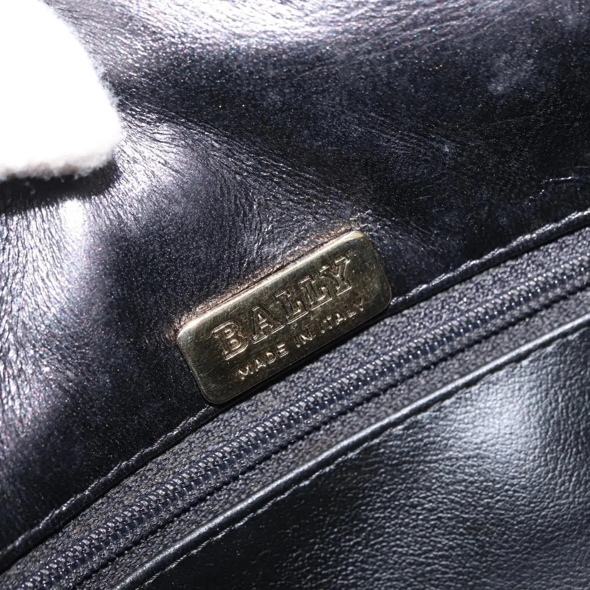 Bally Vintage Chain Quilted Leather Black Leather Shoulder Bag Bag (Pre-Owned)
