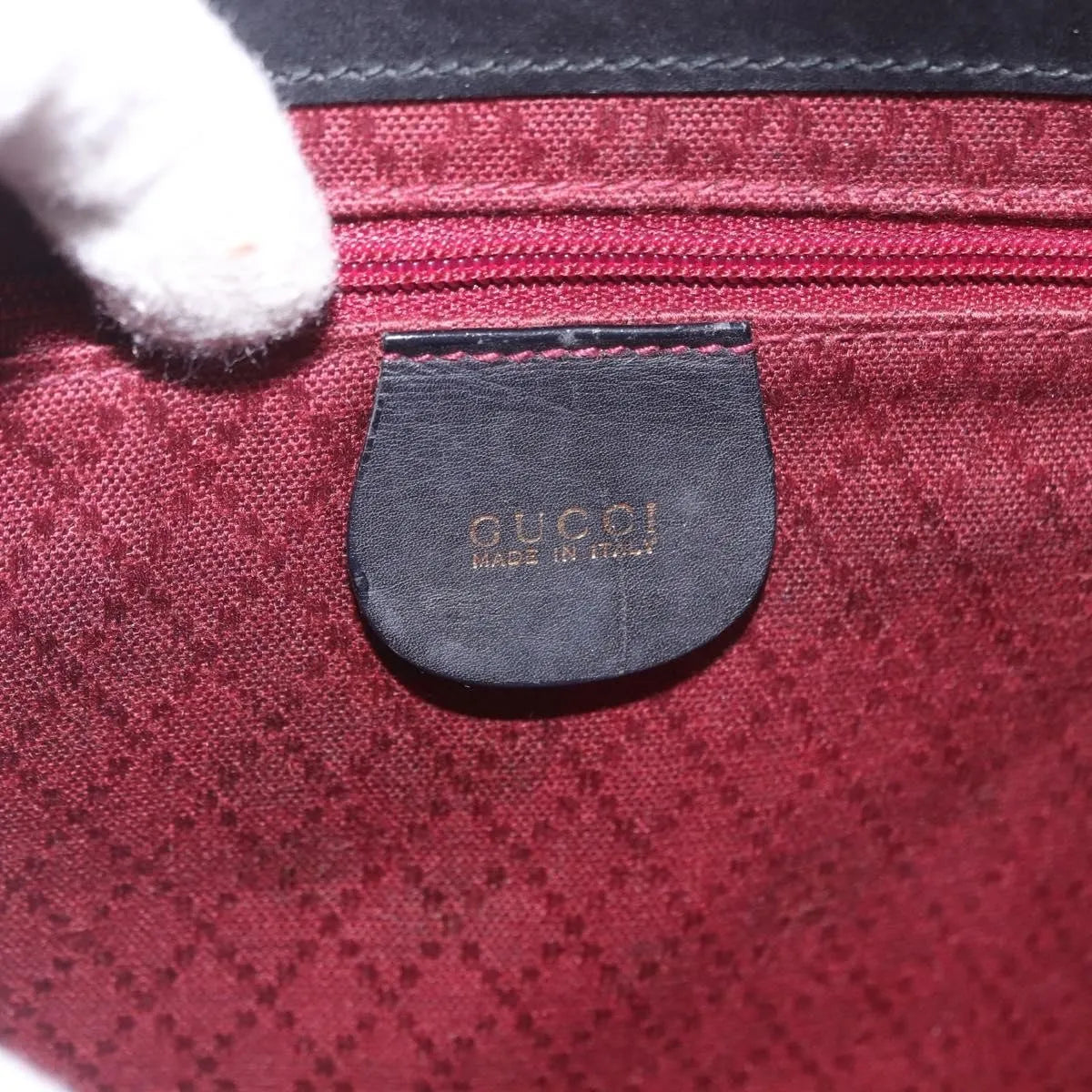 Gucci Vintage Leather Black Leather Shoulder Bag Bag (Pre-Owned)
