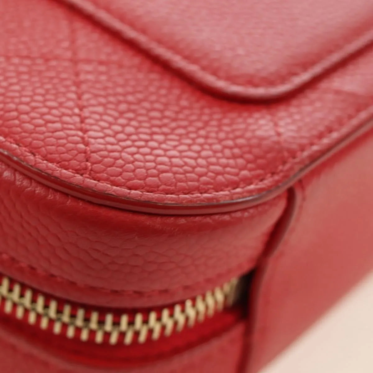 Chanel Chic Affinity Belt Stitched Caviar Red Leather Shoulder Bag Bag (Pre-Owned)