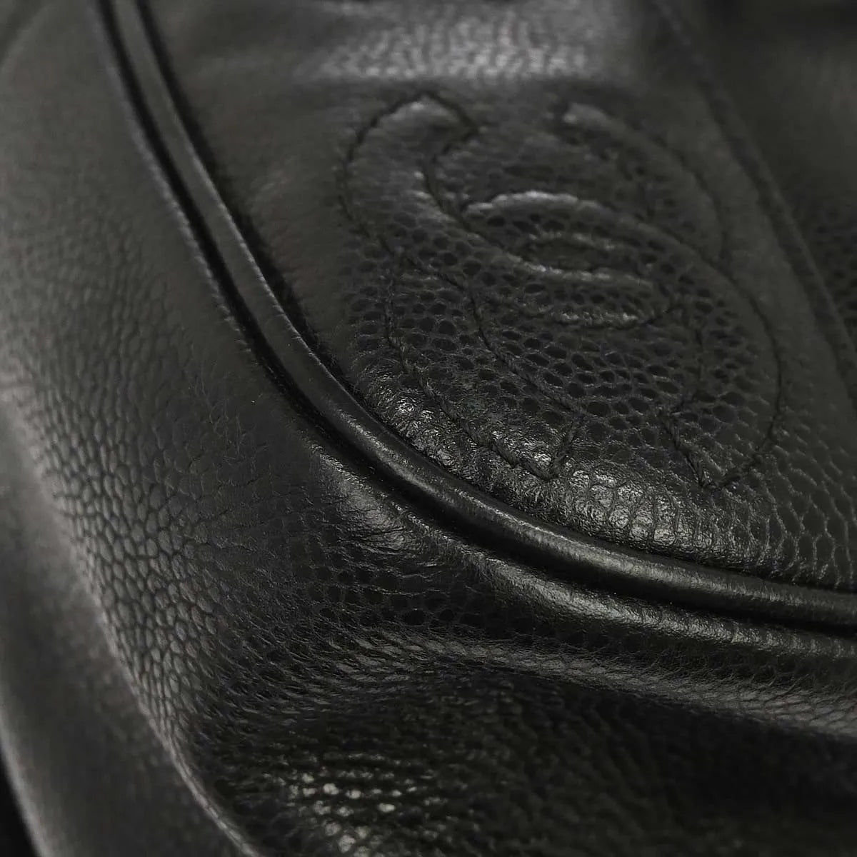 Chanel Vintage Caviar Black Leather Backpack Bag (Pre-Owned)
