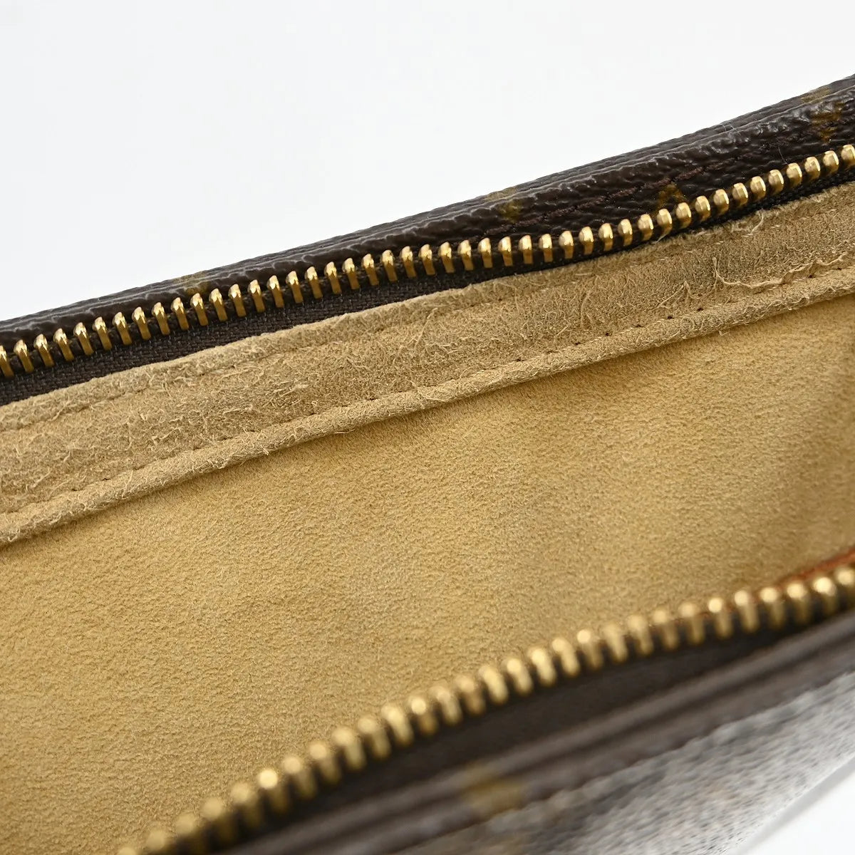 Louis Vuitton Monogram Looping Monogram Canvas Brown Canvas Shoulder Bag Bag (Pre-Owned)