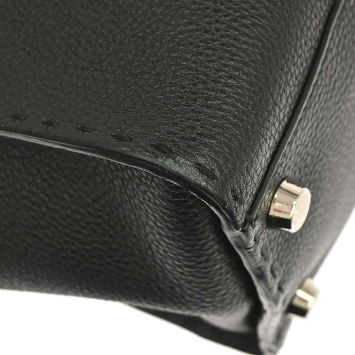 Fendi Selleria Peekaboo Fit Leather Black Leather Handbag (Pre-Owned)