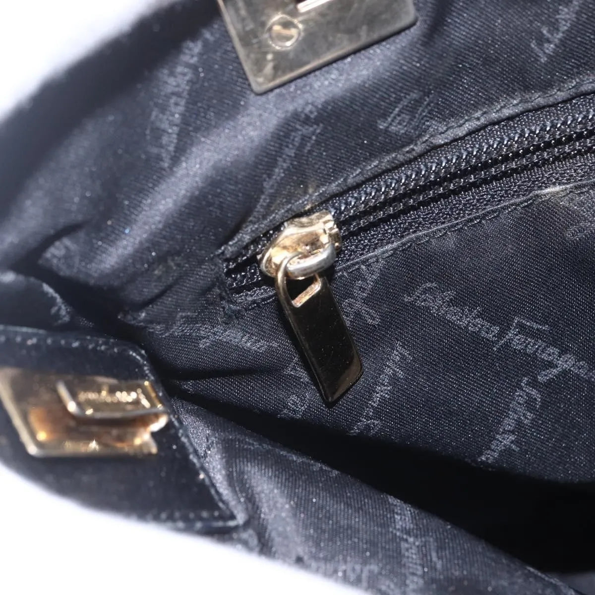 Salvatore Ferragamo Vintage Nylon Black Nylon Tote Bag Bag (Pre-Owned)