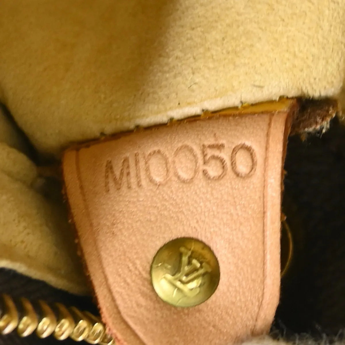 Louis Vuitton Monogram Looping Monogram Canvas Brown Canvas Shoulder Bag Bag (Pre-Owned)