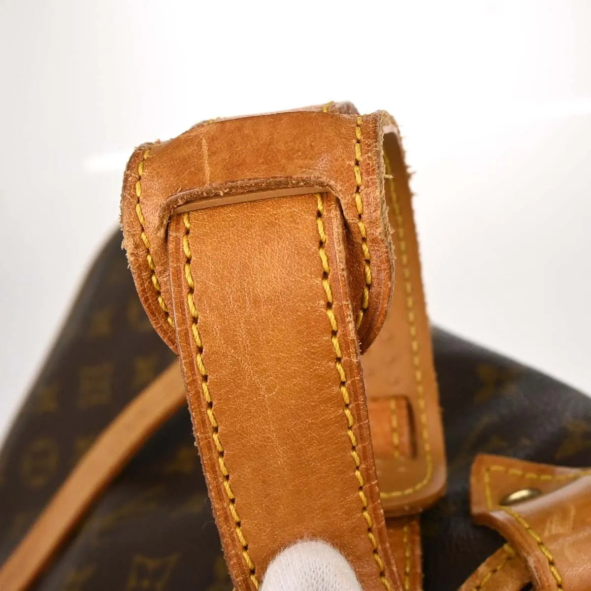 Louis Vuitton Saumur Monogram Canvas Brown Canvas Shoulder Bag Bag (Pre-Owned)