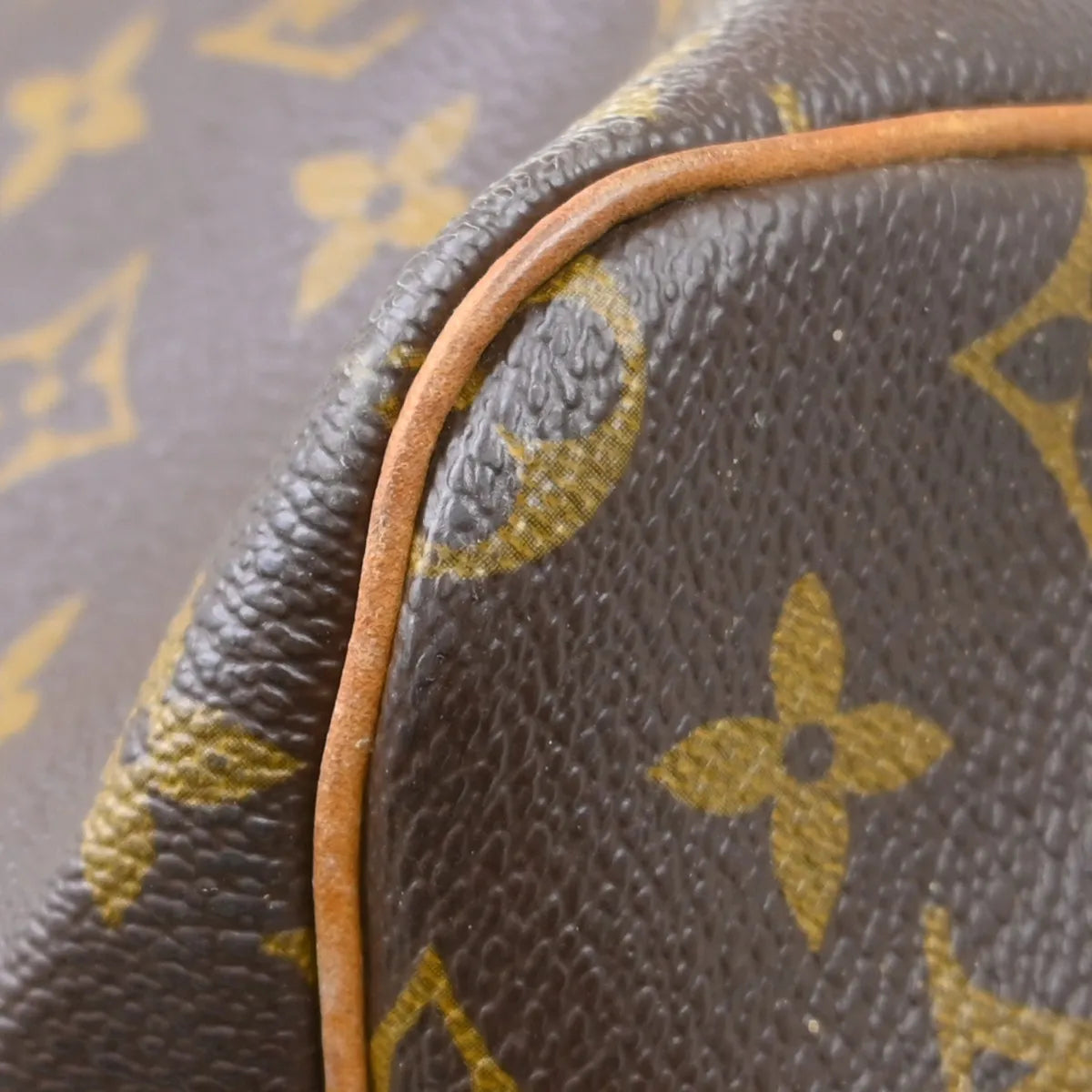 Louis Vuitton Keepall Bag Monogram Canvas Brown Canvas Travel Bag Bag (Pre-Owned)