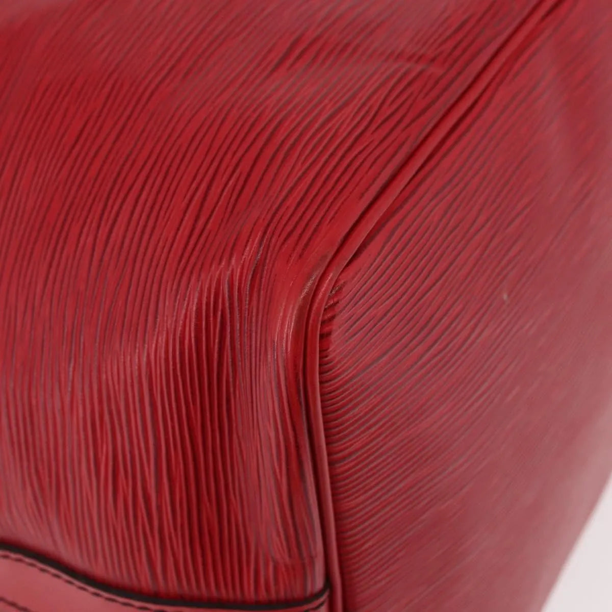 Louis Vuitton Petit Noe Epi Leather Red Leather Shoulder Bag Bag (Pre-Owned)